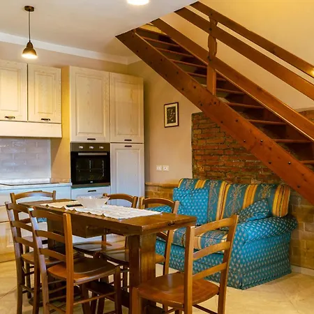 Alloggio per agriturismo Lodolazzo *